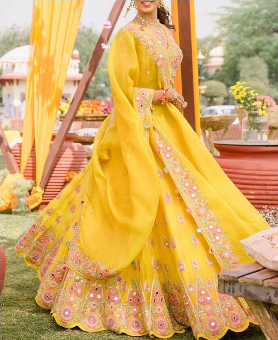 Yellow Lehenga Choli in Weaving Silk - LC6262-gemektower.com.vn
